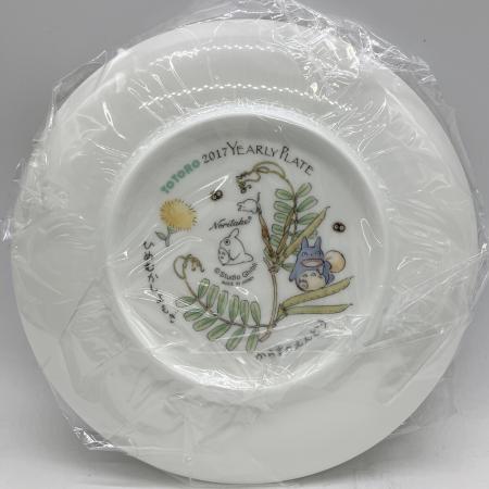 Noritake となりのトトロ 2017 イヤープレート 2枚セット Noritake (ノリタケ) イヤープレート 2017年 となりのトトロ