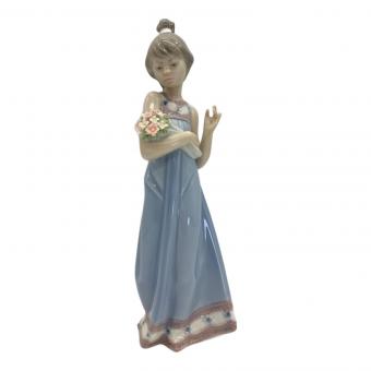 LLADRO (リヤドロ) フィギュリン 春の訪れ 5604 本体のみ