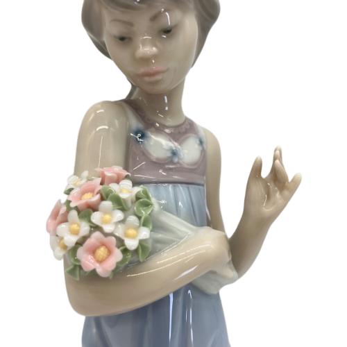 LLADRO (リヤドロ) フィギュリン 春の訪れ 5604 本体のみ