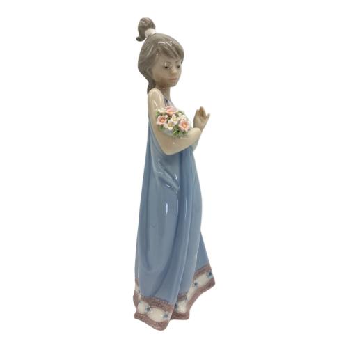 LLADRO (リヤドロ) フィギュリン 春の訪れ 5604 本体のみ