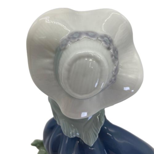 LLADRO (リヤドロ) フィギュリン きれいな花ばかり 5222 本体のみ
