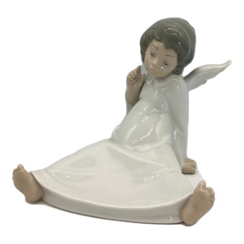 LLADRO (リヤドロ) フィギュリン 天使の考え事(えーと、それは) 4962 本体のみ