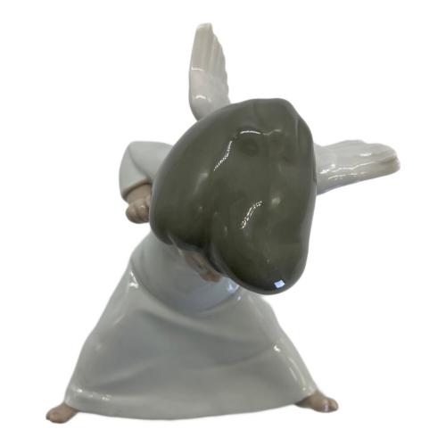 LLADRO (リヤドロ) フィギュリン 天使の考え事(えーと、それは) 4962 本体のみ