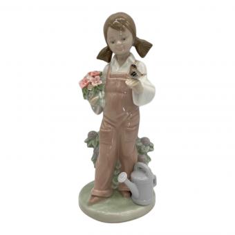 LLADRO (リヤドロ) フィギュリン 小鳥と話す少女 5217 本体のみ