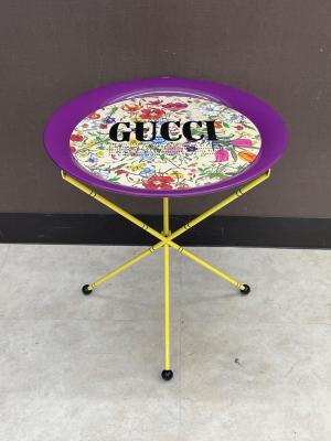 GUCCI (グッチ) フォールディングメタルトレイ 482764 ZAB9U 9510 『La Carte de Tendre（恋愛の国の地図）』からの引用フレーズプリント @ パープル×イエロー フローラプリント