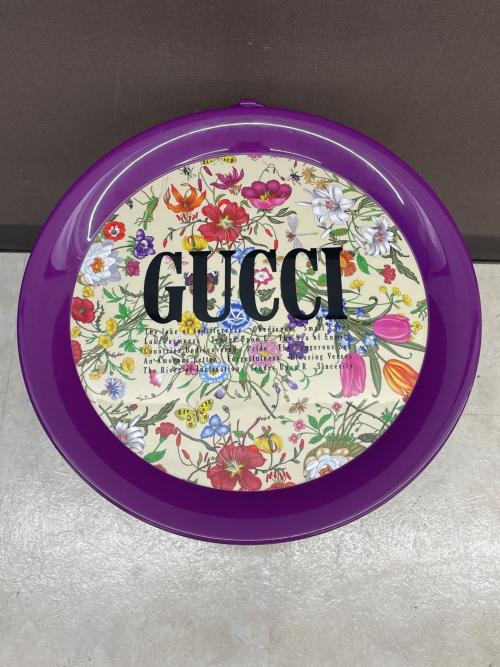 GUCCI (グッチ) フォールディングメタルトレイ 482764 ZAB9U 9510 『La Carte de Tendre（恋愛の国の地図）』からの引用フレーズプリント @ パープル×イエロー フローラプリント