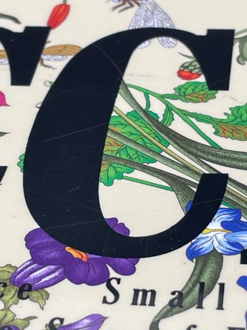 GUCCI (グッチ) フォールディングメタルトレイ 482764 ZAB9U 9510 『La Carte de Tendre（恋愛の国の地図）』からの引用フレーズプリント @ パープル×イエロー フローラプリント
