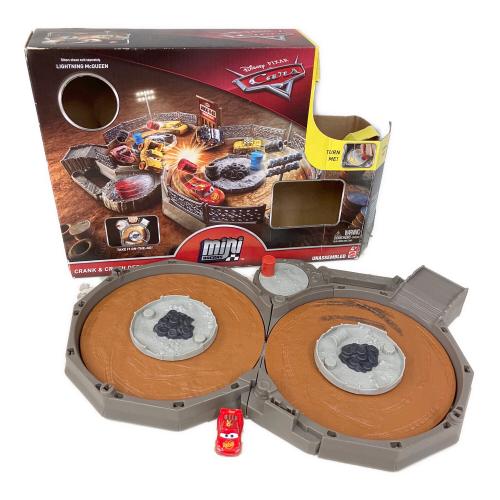 Mattel (マテル) カーズ ミニレーサーズ クランク＆クラッシュダービープレイセット 男の子おもちゃ