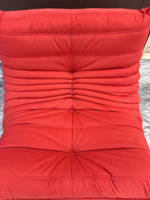ligne roset (リーンロゼ) 1人掛けソファー レッド　ロゼトーゴ