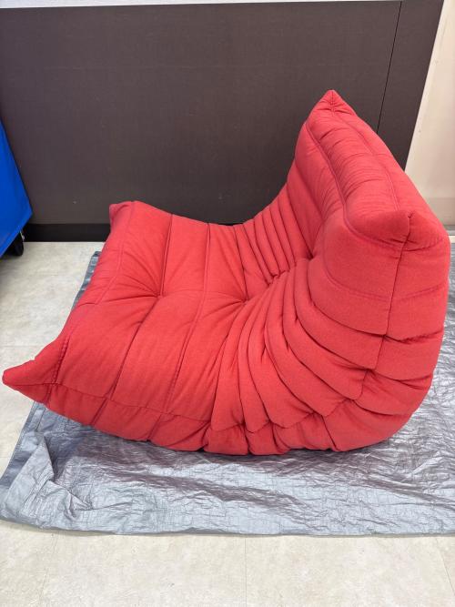 ligne roset (リーンロゼ) 1人掛けソファー レッド　ロゼトーゴ