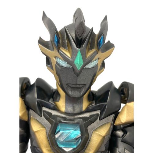 S.H.Figuarts (エス・エイチ・フィギュアーツ) ウルトラマンゼット デスシウムライズクロー フィギュア