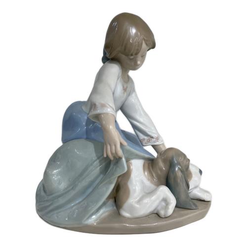 LLADRO (リヤドロ) フィギュリン 風邪を引かないように