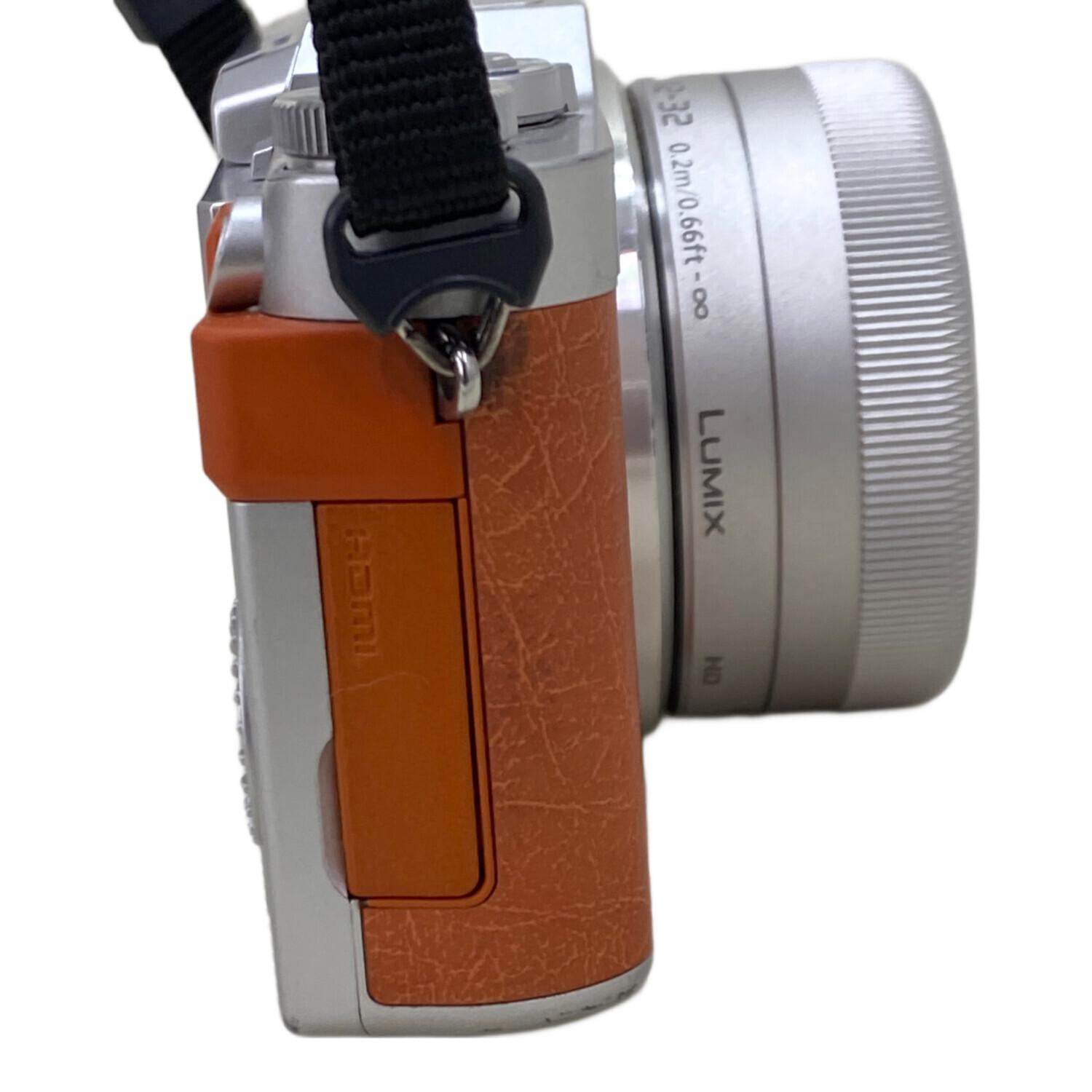 Panasonic (パナソニック) ミラーレス一眼カメラ DC-GF9｜トレファクONLINE