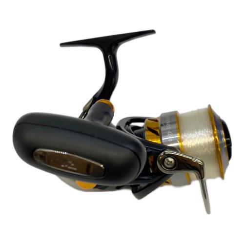 DAIWA (ダイワ) リール REVROS 4000 スピニングリール