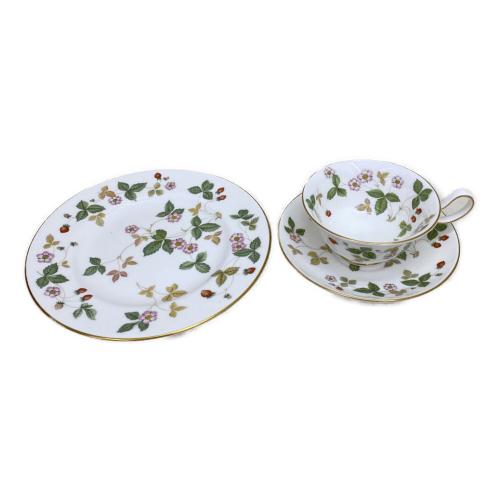 Wedgwood (ウェッジウッド) カップ&ソーサー&プレート ワイルドストロベリー