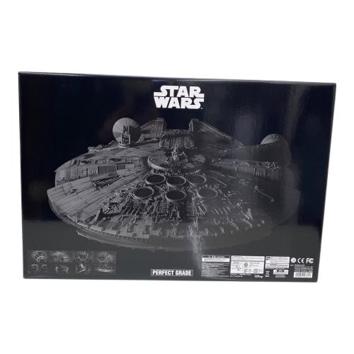 BANDAI (バンダイ) PERFECT GRADE 1/72 ミレニアム・ファルコン プラモデル プラモデル