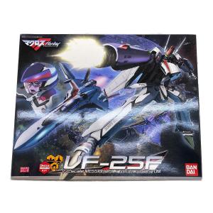 BANDAI (バンダイ) マクロスF(フロンティア) 1/72 VF-25F メサイアバルキリー アルト機 プラモデル