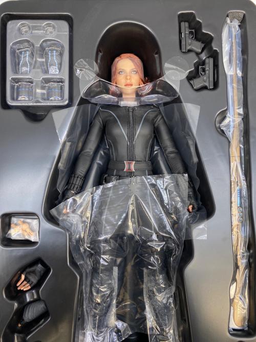 HOTTOYS  1/6スケールフィギュア ブラック・ウィドウ アベンジャーズ フィギュア ムービー・マスターピース