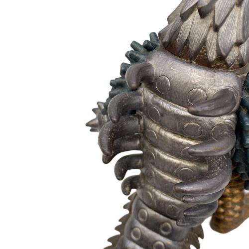 ソフビフィギュア ウルトラ怪獣DX 暴君怪獣タイラント