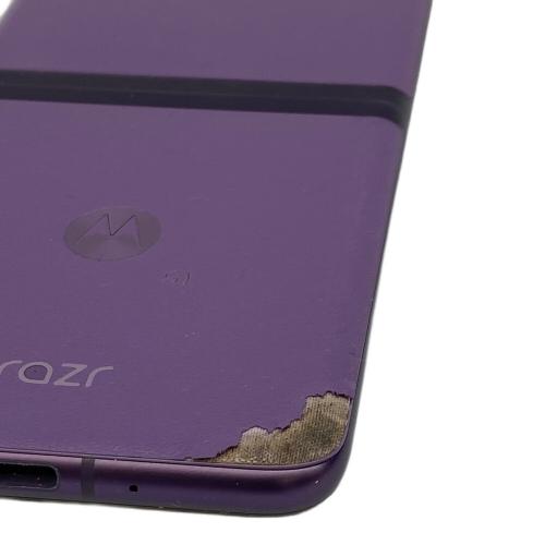 MOTOROLA (モトローラ) スマートフォン motorola razr 40s パープル ※合皮劣化有