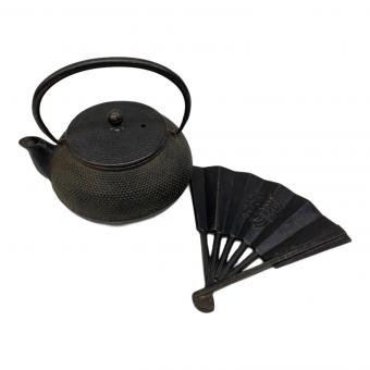 南部鉄器 (ナンブテッキ) 鉄瓶