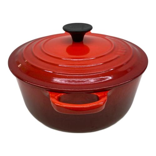 LE CREUSET (ルクルーゼ) 鍋