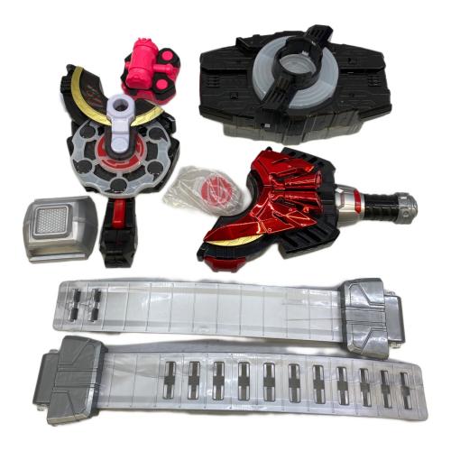 仮面ライダーギーツ (カメンライダーギーツ) 変身ベルト DXデザイアドライバー＆ゾンビレイズバックル＆レイズバックルホルダー 仮面ライダー