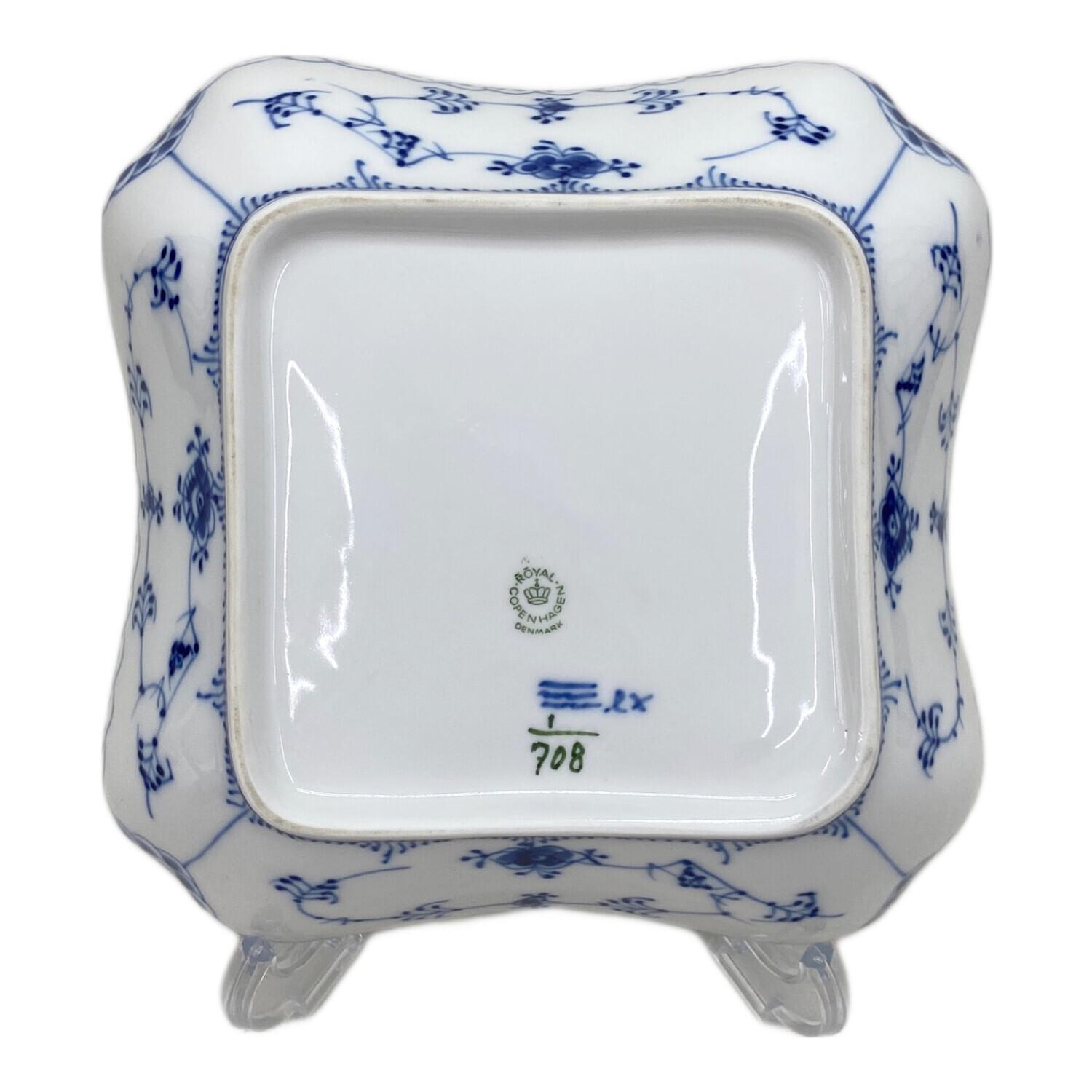 【美品】ロイヤルコペンハーゲン　ブルーフルーテッド　スクエア 578 ROYAL COPENHAGEN (ロイヤル・コペンハーゲン) スクエアボウル ブルー