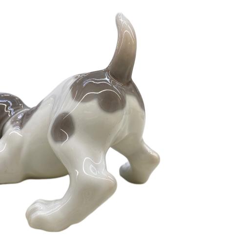 LLADRO (リヤドロ) むじゃきなビーグル フィギュア 01001070