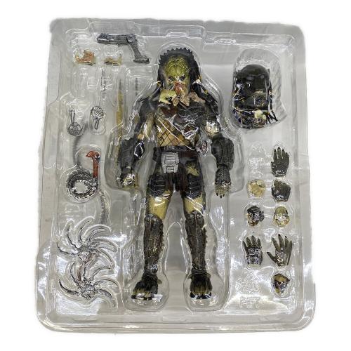 エイリアンVSプレデター S.H.モンスターアーツ プレデターウルフ 重装備Ver.（魂ウェブ限定） フィギュア