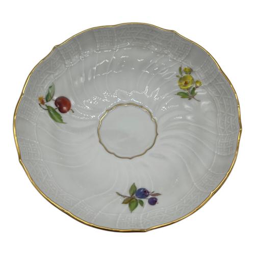 Meissen (マイセン) カップ&ソーサー 240101328 フルーツ・クルミ