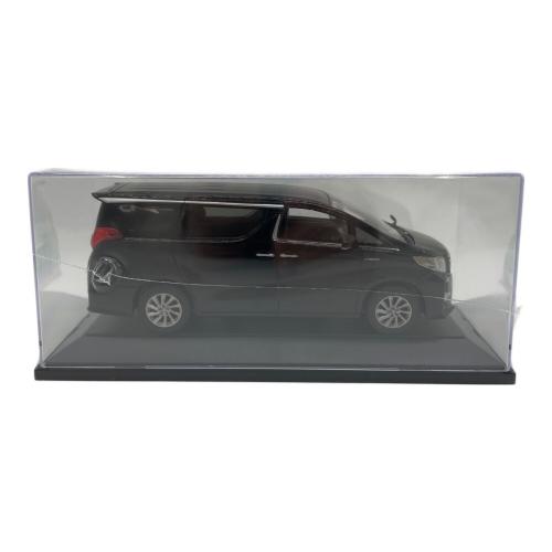 1/30 TOYOTA ALPHARD モデルカー｜トレファクONLINE