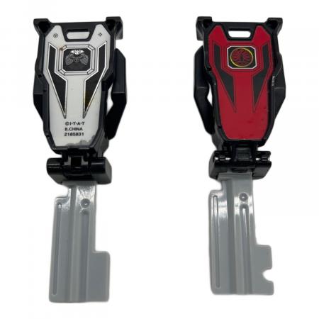 レンジャーキーセット 仮面ライダーオーズ 8本セット｜トレファクONLINE