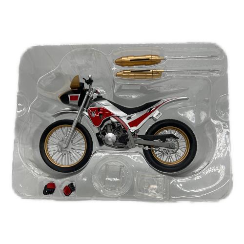 仮面ライダークウガ (カメンライダークウガ) トライチェイサー2000 仮面ライダー S.H.Figuarts