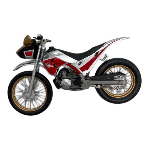 仮面ライダークウガ (カメンライダークウガ) トライチェイサー2000 仮面ライダー S.H.Figuarts