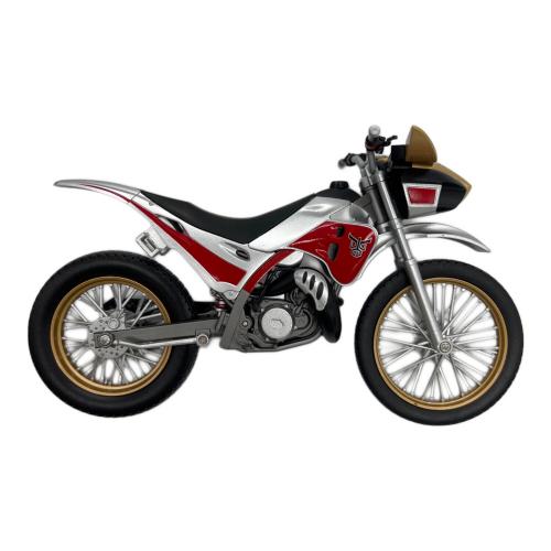 仮面ライダークウガ (カメンライダークウガ) トライチェイサー2000 仮面ライダー S.H.Figuarts