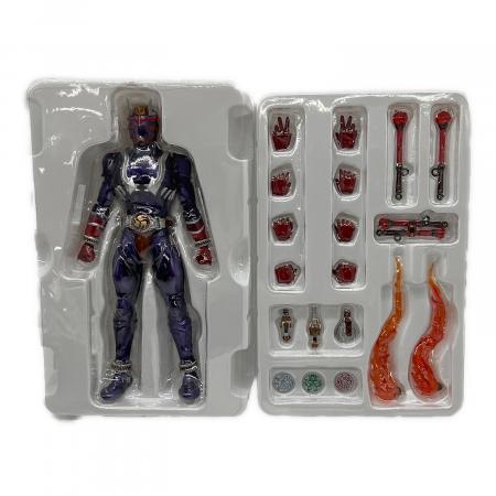 真骨彫S.H.Figuarts 仮面ライダー響鬼 ジャンク品 1102000798914644_06_9941w.jpeg