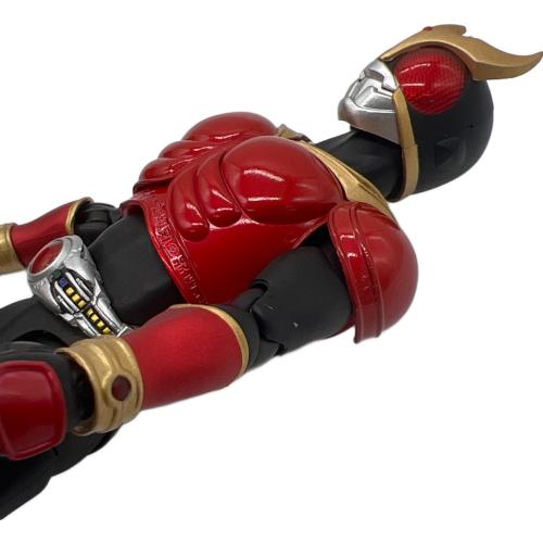 仮面ライダークウガ マイティフォーム 仮面ライダー S.H.Figuarts(真骨彫製法)