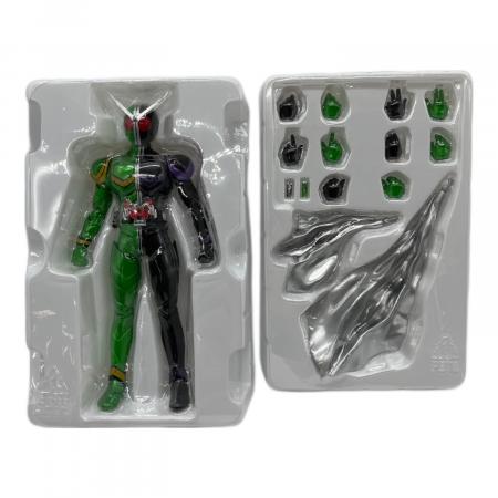 仮面ライダーW サイクロンジョーカー 仮面ライダー S.H.Figuarts(真骨