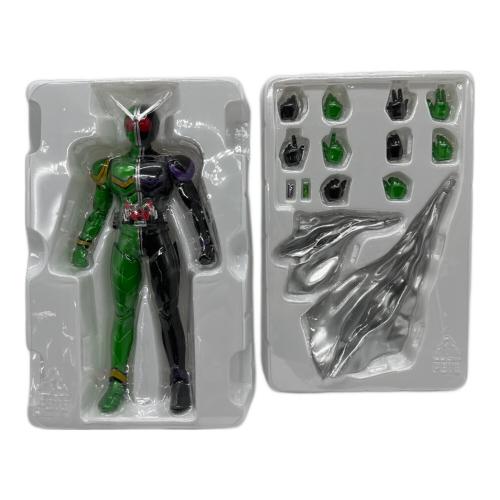 仮面ライダーW サイクロンジョーカー 仮面ライダー S.H.Figuarts(真骨彫製法)