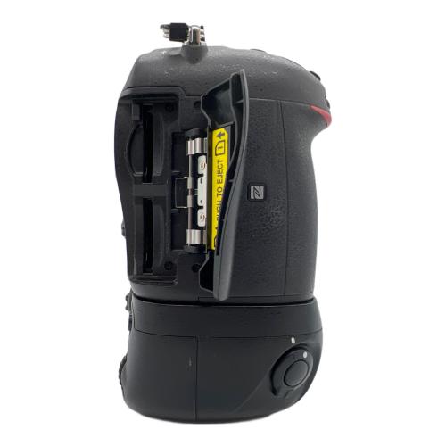 Nikon デジタル一眼レフカメラ D7200 バッテリーパックキット