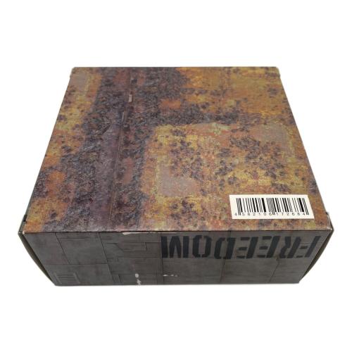 イリサワ TAKERU IN TRICYCLE VEHICLE フィギュア FREEDOM PROJECT