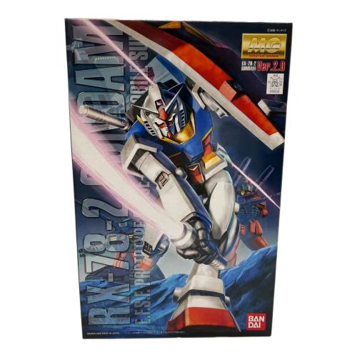 BANDAI (バンダイ) RX-78-2 ガンダム ver.2.0 ガンプラ 2028924 MG 1/100