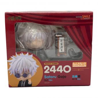 呪術廻戦 (ジュジュツカイセン) スーツVer. フィギュア ねんどろいど　五条悟　スーツVer
