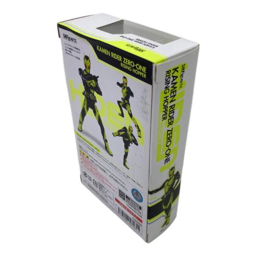 BANDAI (バンダイ) フィギュア S.H.Figuarts 仮面ライダーゼロワン ライジングホッパー