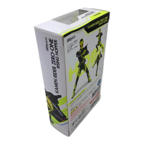 BANDAI (バンダイ) フィギュア S.H.Figuarts 仮面ライダーゼロワン ライジングホッパー