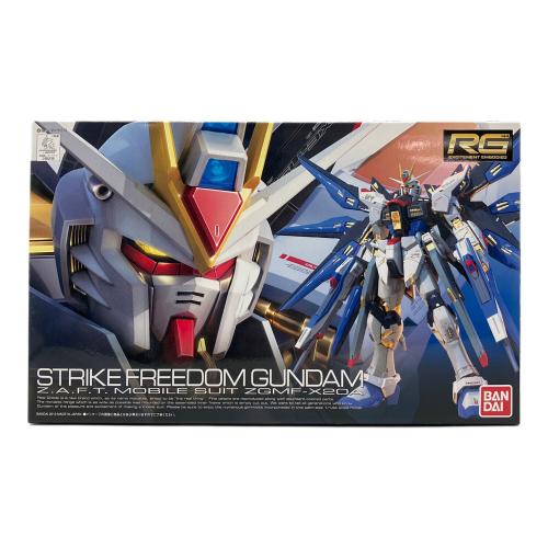 BANDAI (バンダイ) ガンプラ RG 1/144 ZGMF-X20A ストライクフリーダムガンダム