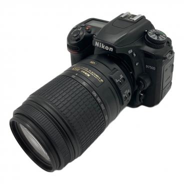 Nikon（ニコン） デジタル一眼レフカメラ D7000 18-200 VR II レンズ