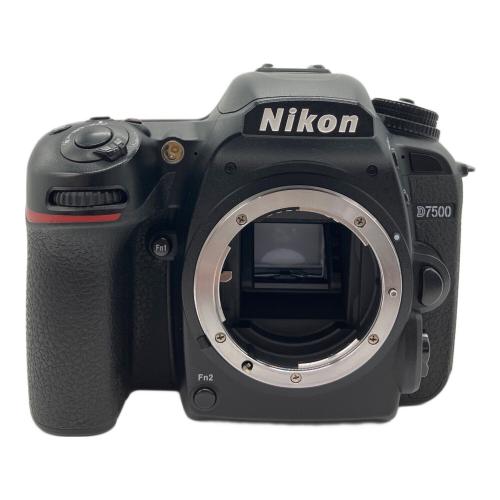 Nikon (ニコン) デジタル一眼レフカメラ D7500 55-300mm f4.5-5.6 レンズ付