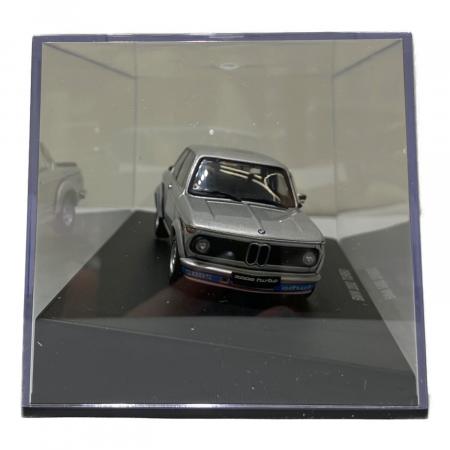 AUTO art 1/18  2002TURBO シルバー (一部破損有り AUTOart (オートアート) BMW 2002 TURBO ミニカー｜トレファクONLINE